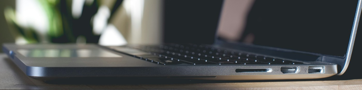 uploads/macbook pro 1.jpg